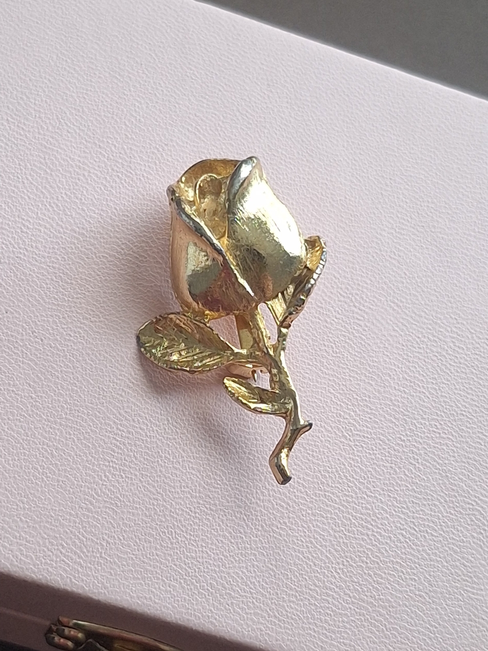 2" Gold-Tone Rose Brooch Pin - Elegant Floral Women’s Jewelry Stamped DFA